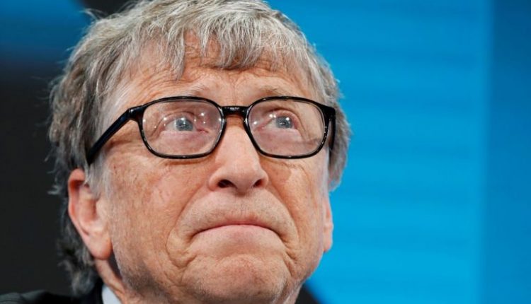 Bill Gates steps down from Microsoft board