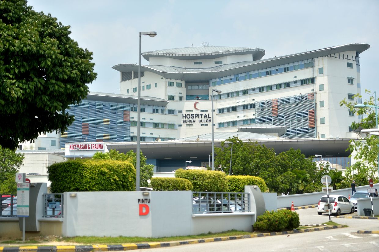 Maxis Bhd is ensuring medical staff stay connected at the Sungai Buloh Hospital and Hospital Kuala Lumpur in the Klang Valley via its broadband solutions. The telco is offering its fixed wireless broadband and wireless broadband, and devices to support additional communications for free. It is also moving to strengthen the network performance coverage at these hospitals for all users. — RAJA FAISAL HISHAN/The Star