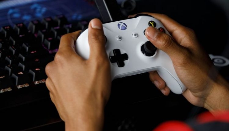 Electronic Arts sees social features as the future of gaming