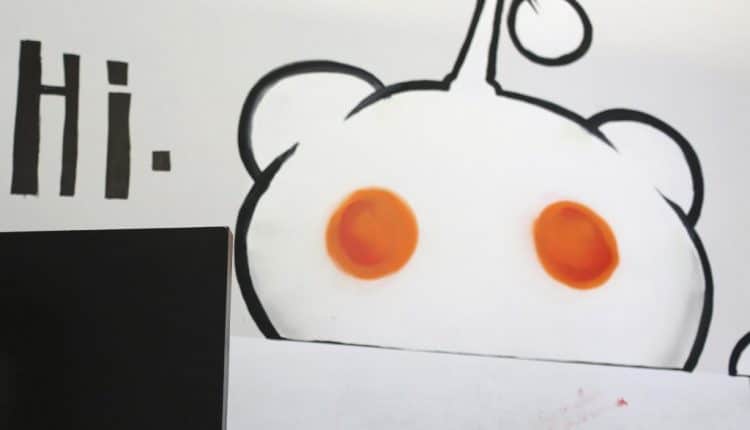 Reddit bans Donald Trump fan page and thousands of other communities