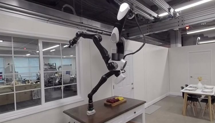 toyota’s-robotic-butler-will-serve-you-from-the-ceiling
